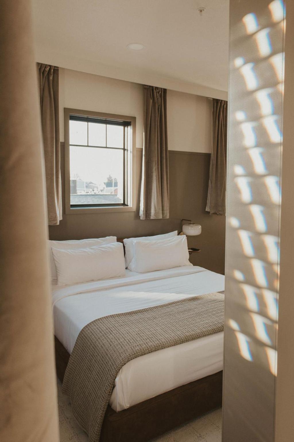 The Atlee Suites Миллерсберг Экстерьер фото